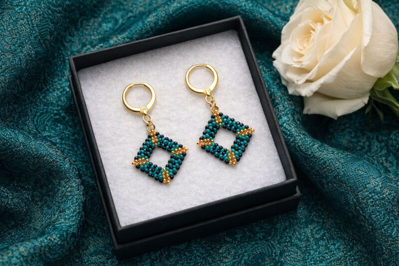 tyrkysovo-černé ve zlaté